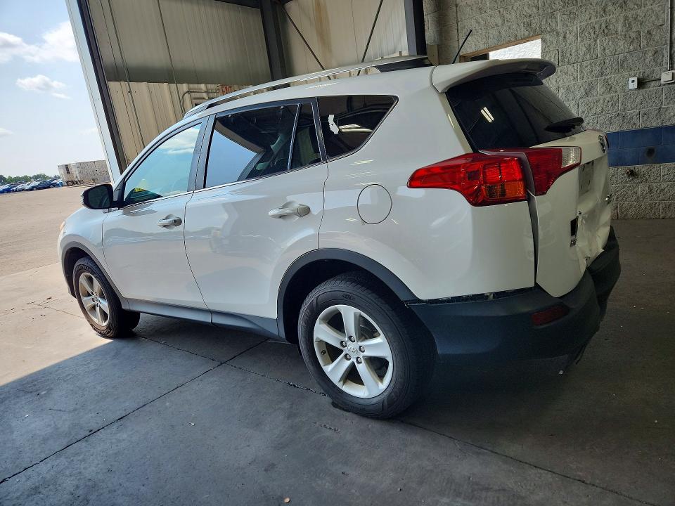 Photo 2 from auction – 2013 TOYOTA RAV4 with VIN 2T3RFREV8DW041203