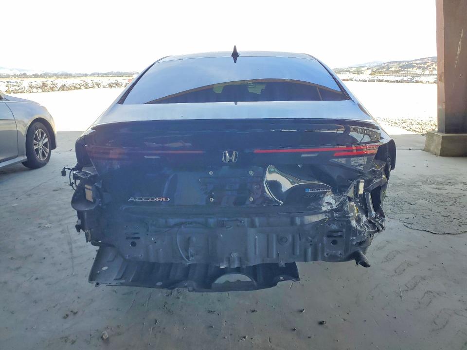 Photo 6 from auction – 2025 HONDA ACCORD with VIN 1HGCY2F75SA006400