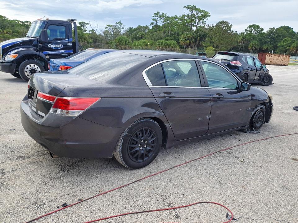 Снимка 3 от търг – 2012 HONDA ACCORD с VIN 1HGCP2F3XCA111239