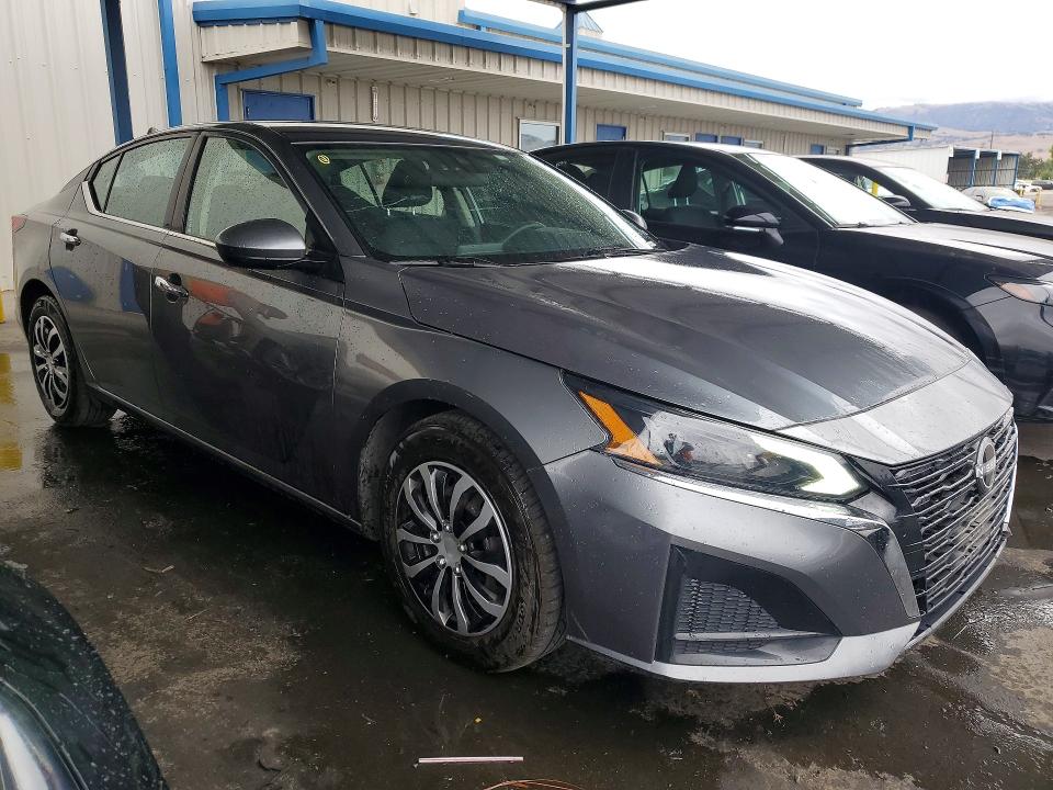 Photo 4 from auction – 2023 NISSAN ALTIMA with VIN 1N4BL4BV9PN348060