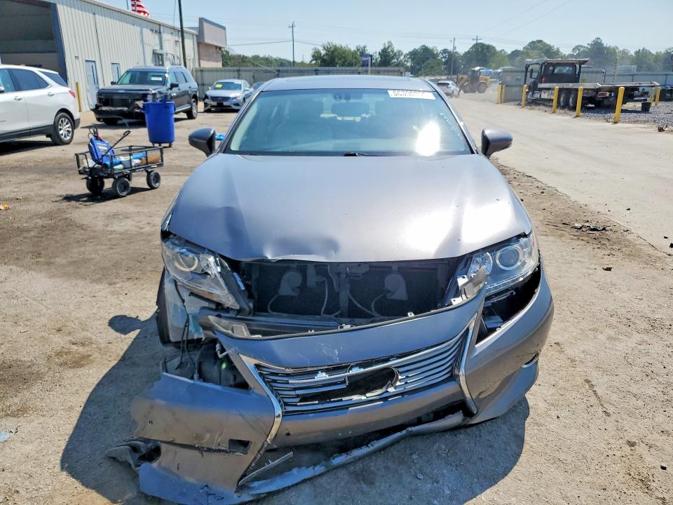 Photo 5 from auction – 2015 LEXUS ES with VIN JTHBK1GG9F2162345