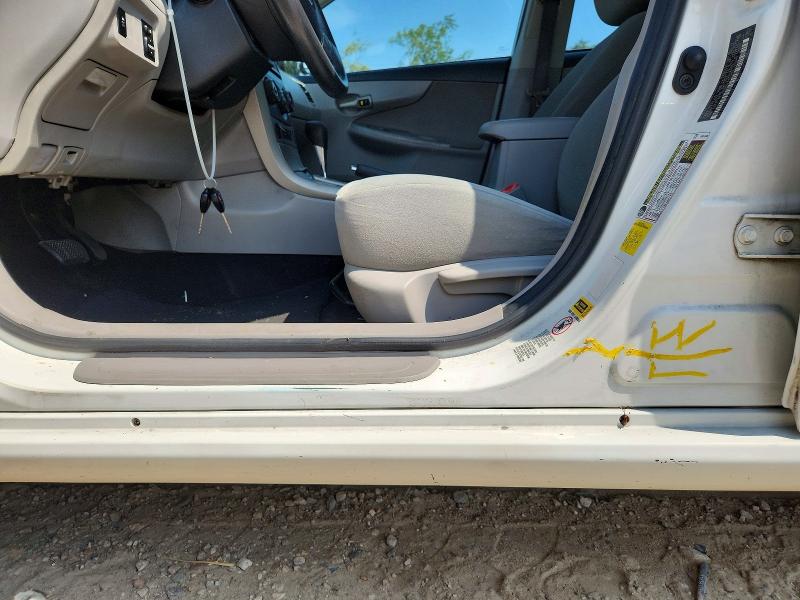 Photo 12 from auction – 2013 TOYOTA COROLLA with VIN 2T1BU4EE2DC099439
