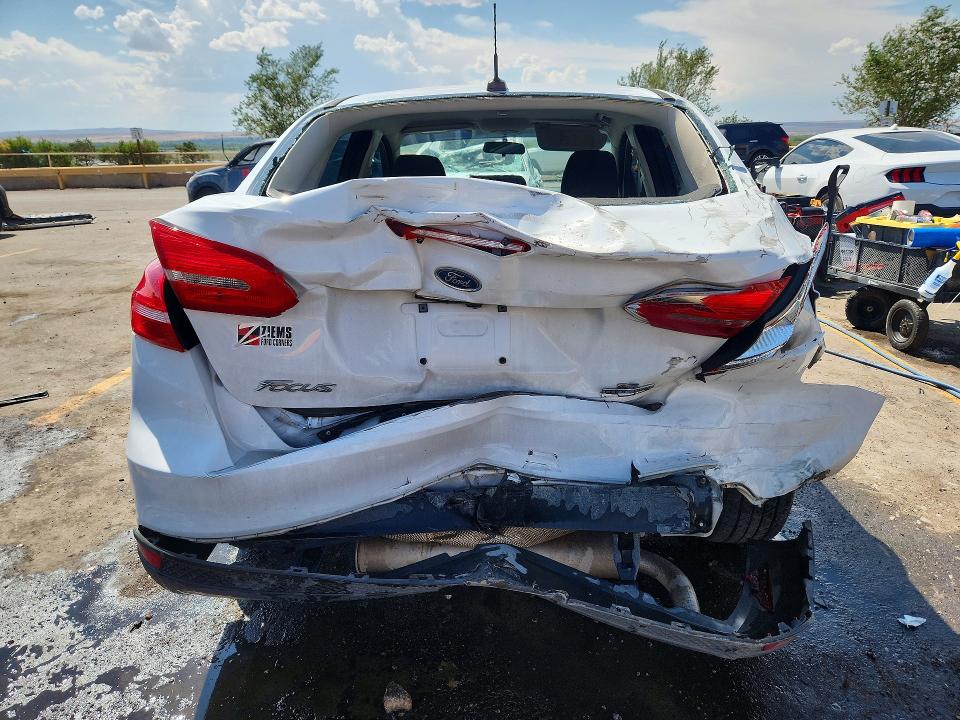 Photo 6 from auction – 2016 FORD FOCUS with VIN 1FADP3F20GL352890