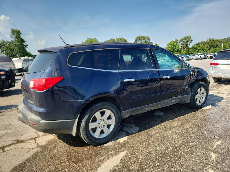 Снимка 3 от търг – 2010 CHEVROLET TRAVERSE с VIN 1GNLRFED7AS129156
