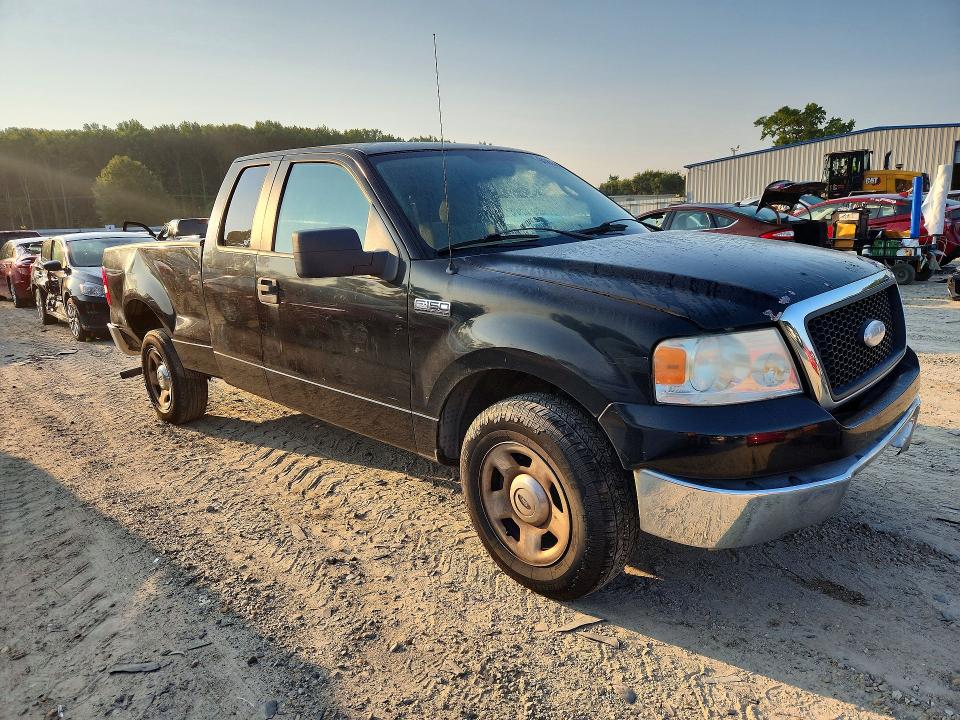 Photo 4 from auction – 2007 FORD F150 with VIN 1FTRX12W97NA59104