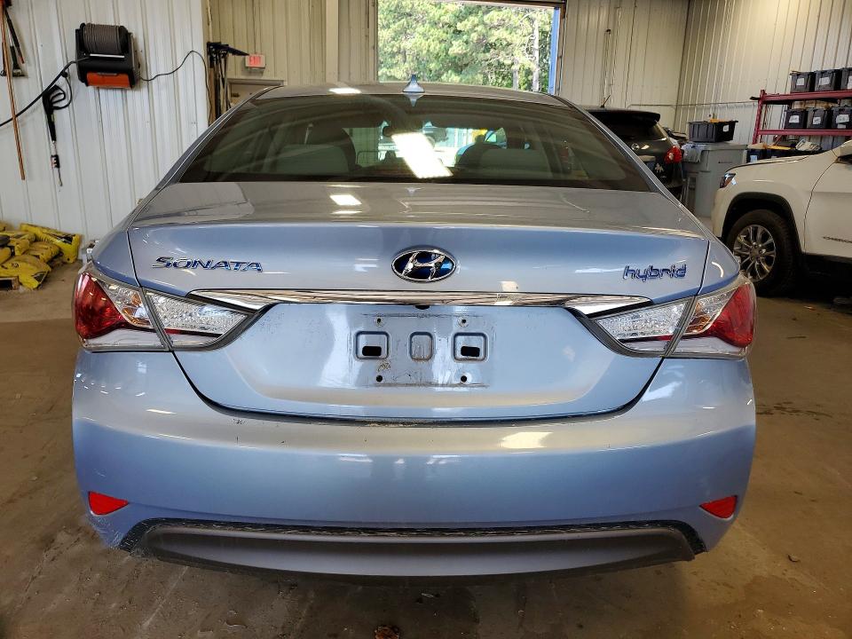 Photo 6 from auction – 2014 HYUNDAI SONATA with VIN KMHEC4A45EA113638