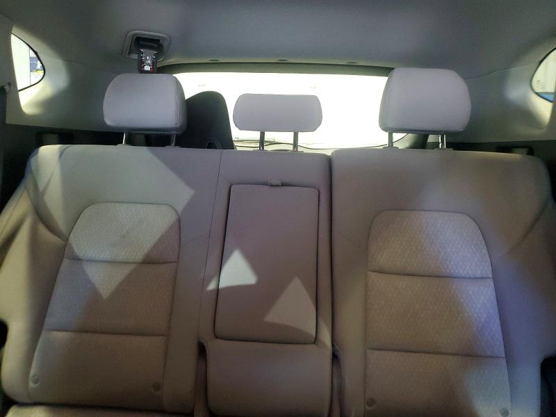 Photo 10 from auction – 2017 HYUNDAI TUCSON with VIN KM8J3CA41HU459049