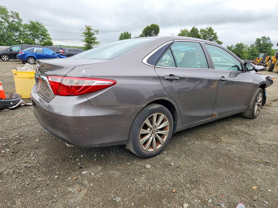 Снимка 3 от търг – 2015 TOYOTA CAMRY с VIN 4T1BF1FK6FU489703