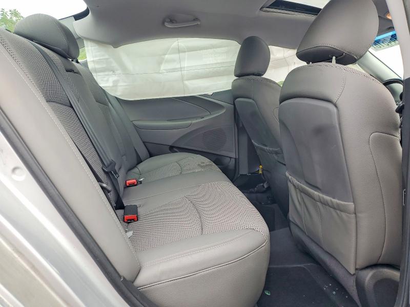Photo 10 from auction – 2011 HYUNDAI SONATA with VIN 5NPEC4AC5BH109640