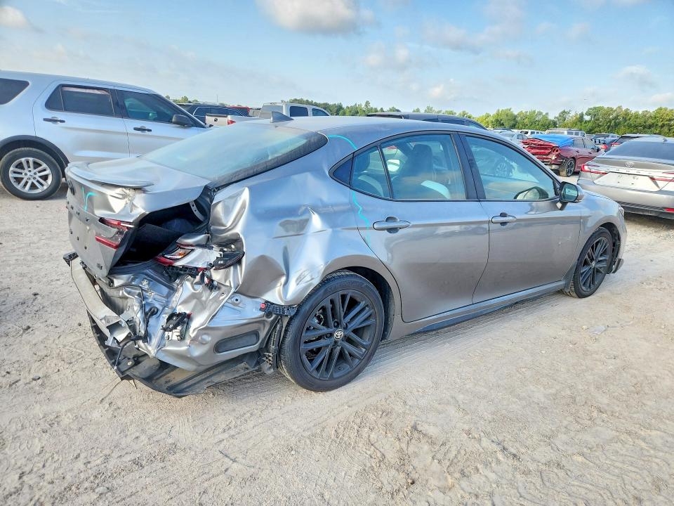 Photo 3 from auction – 2025 TOYOTA CAMRY with VIN 4T1DAACK7SU633832