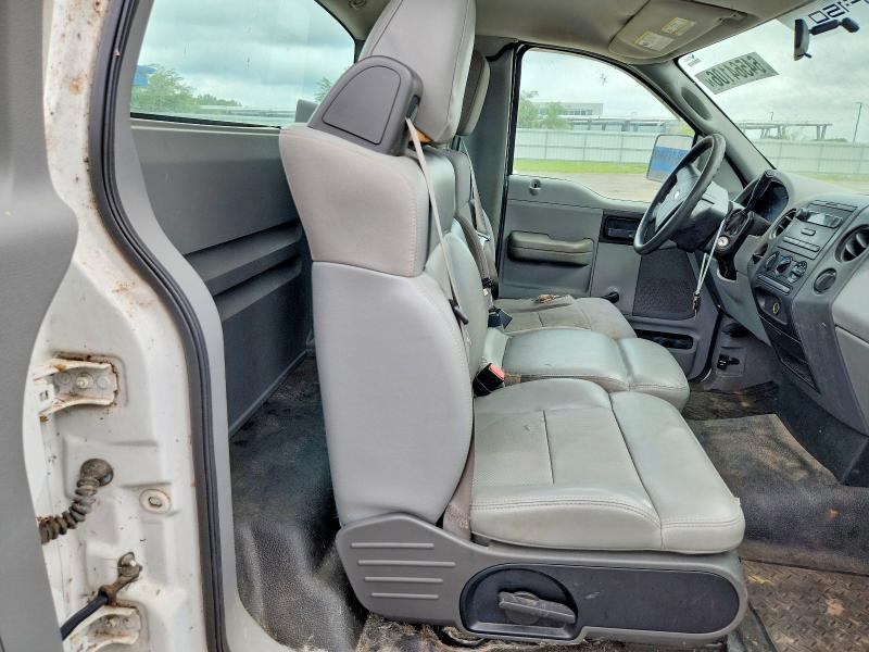 Photo 10 from auction – 2005 FORD F150 with VIN 1FTRF122X5KC35964