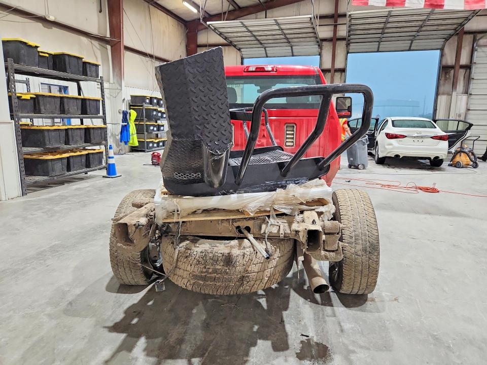 Photo 6 from auction – 2026 CHEVROLET SILVERADO with VIN 1GC3KLE70TF101362
