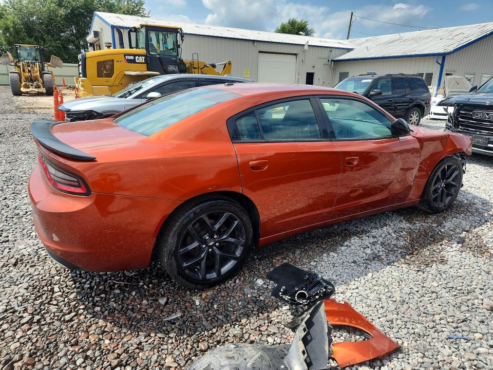 Photo 3 from auction – 2020 DODGE CHARGER with VIN 2C3CDXBG3LH192653
