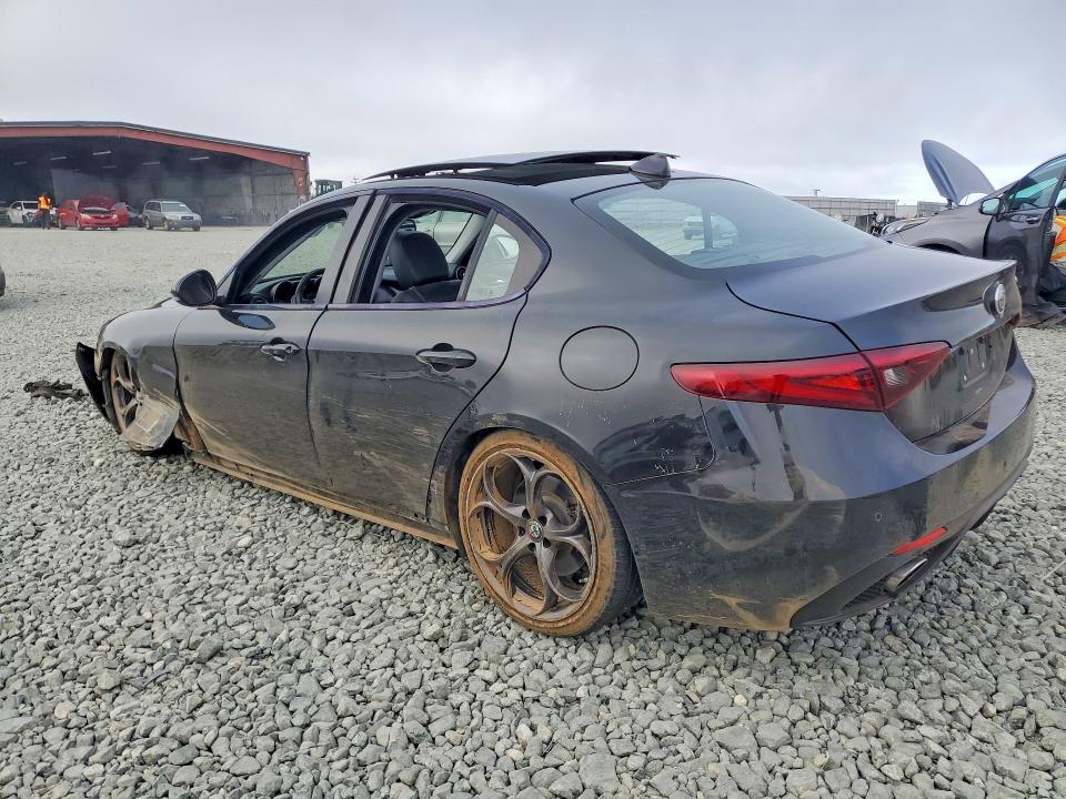 Foto 2 de la subasta – 2017 ALFA ROMEO GIULIA con VIN ZARFAECN0H7543045