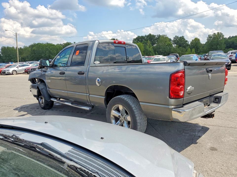 Фото 2 с аукциона – 2008 DODGE RAM 1500 с VIN 1D7HA18248J127731