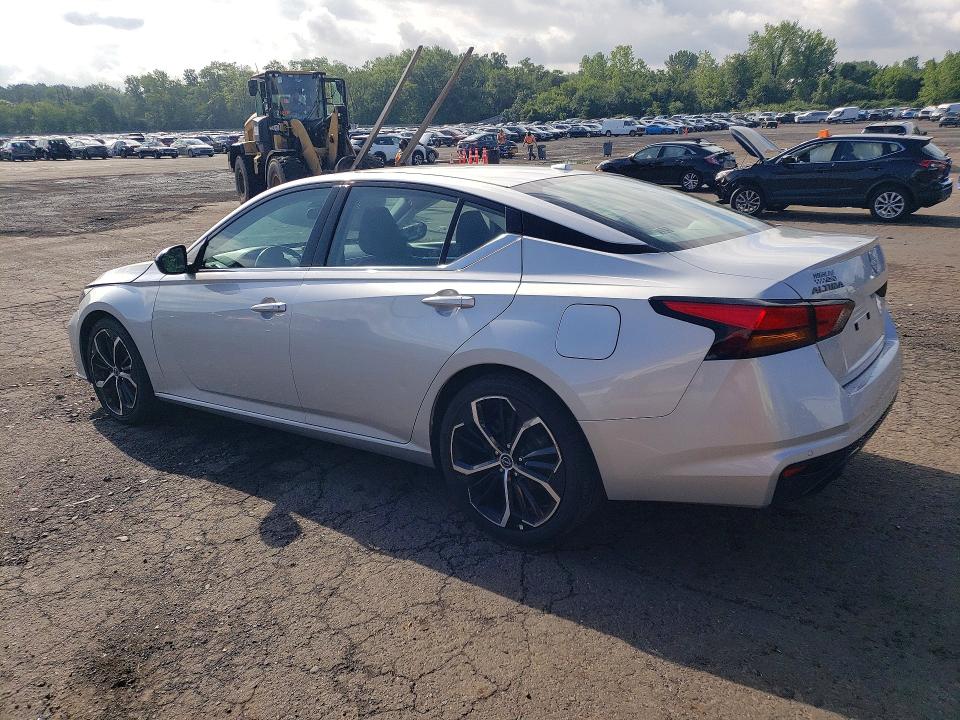 Photo 2 from auction – 2024 NISSAN ALTIMA with VIN 1N4BL4CV7RN369832