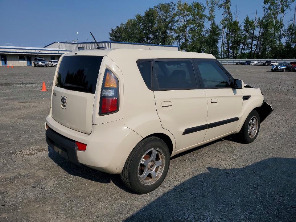 Photo 3 from auction – 2010 KIA SOUL with VIN KNDJT2A21A7030897