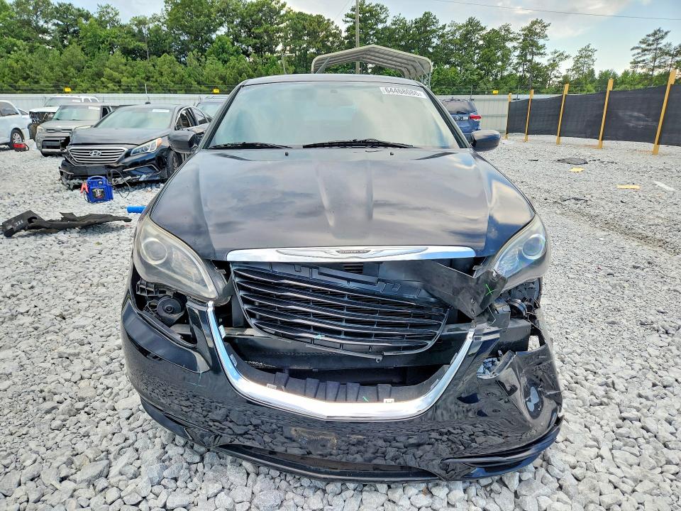 Photo 5 from auction – 2013 CHRYSLER 200 with VIN 1C3CCBBB1DN598658