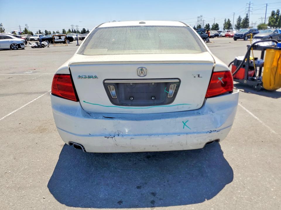 Photo 6 from auction – 2005 ACURA TL with VIN 19UUA66255A022654
