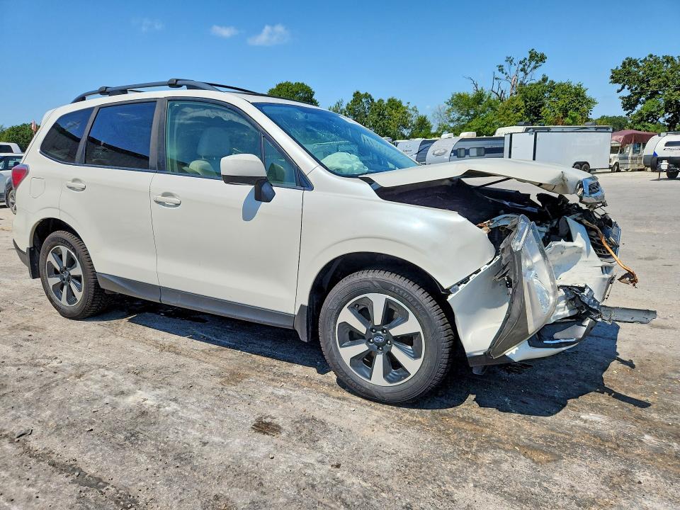 Photo 4 from auction – 2018 SUBARU FORESTER with VIN JF2SJAGC5JH591989