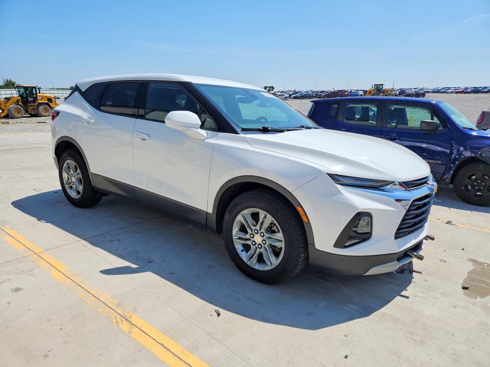 Photo 4 from auction – 2021 CHEVROLET BLAZER with VIN 3GNKBHRSXMS548423