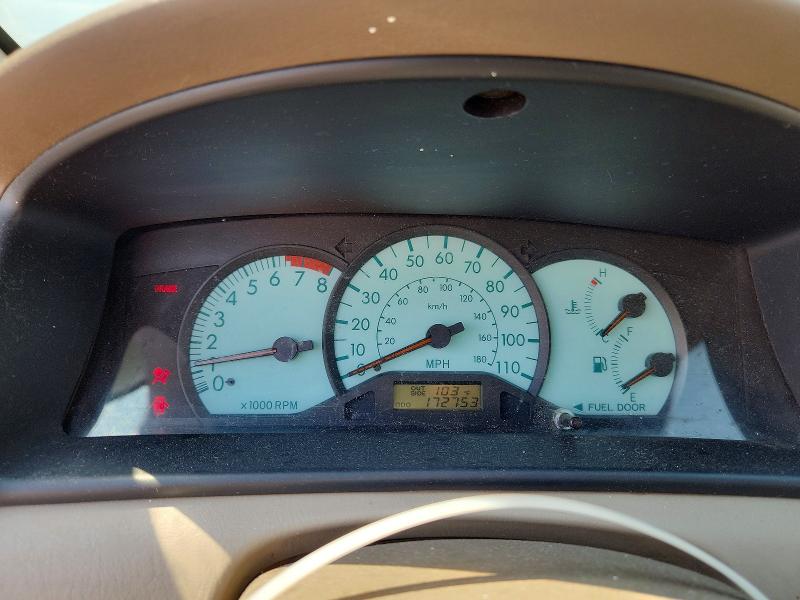Photo 9 from auction – 2004 TOYOTA COROLLA with VIN JTDBR32E942036126