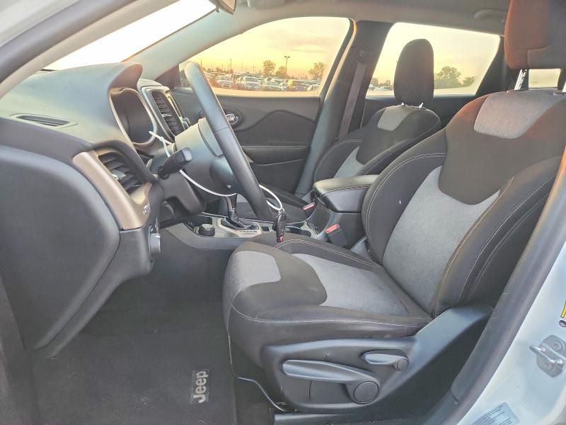 Снимка 7 от търг – 2017 JEEP CHEROKEE с VIN 1C4PJMAB2HW569802