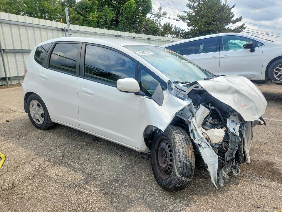 Photo 4 from auction – 2013 HONDA FIT with VIN JHMGE8H38DC056915