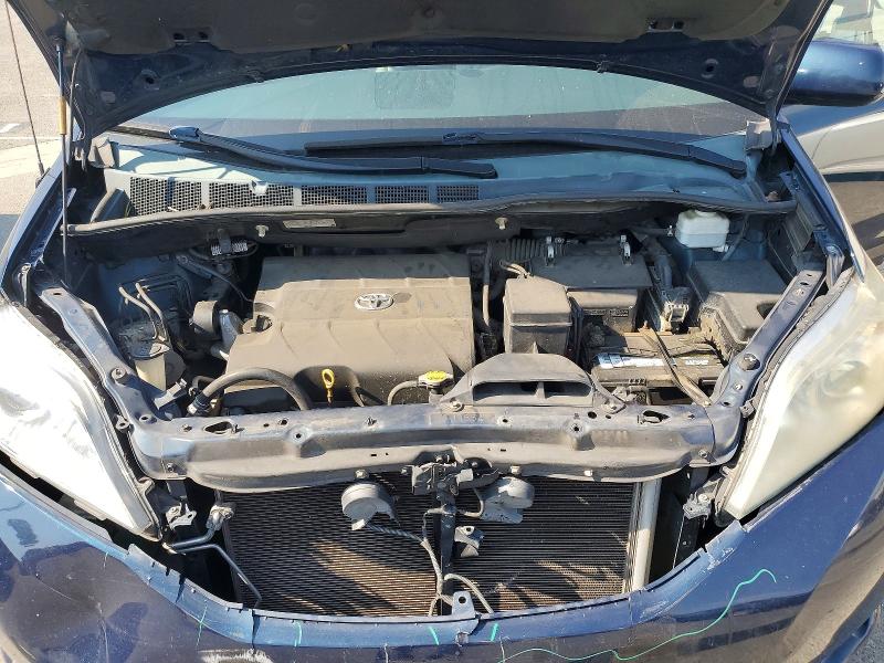Фото 12 с аукциона – 2012 TOYOTA SIENNA с VIN 5TDKK3DC1CS273183