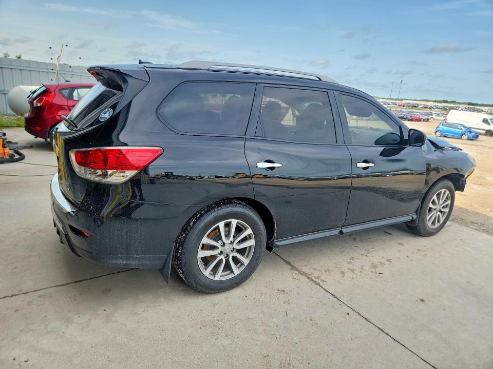Photo 3 from auction – 2015 NISSAN PATHFINDER with VIN 5N1AR2MM1FC605991