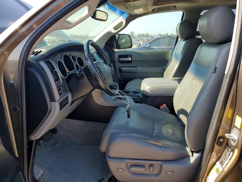 Photo 7 from auction – 2011 TOYOTA SEQUOIA with VIN 5TDJW5G12BS047724