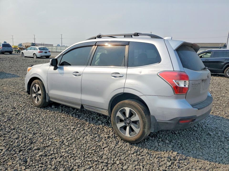 Photo 2 from auction – 2016 SUBARU FORESTER with VIN JF2SJAKC4GH535221