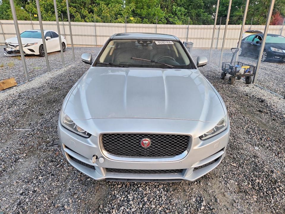 Photo 5 from auction – 2018 JAGUAR XE with VIN SAJAJ4FN2JCP24253