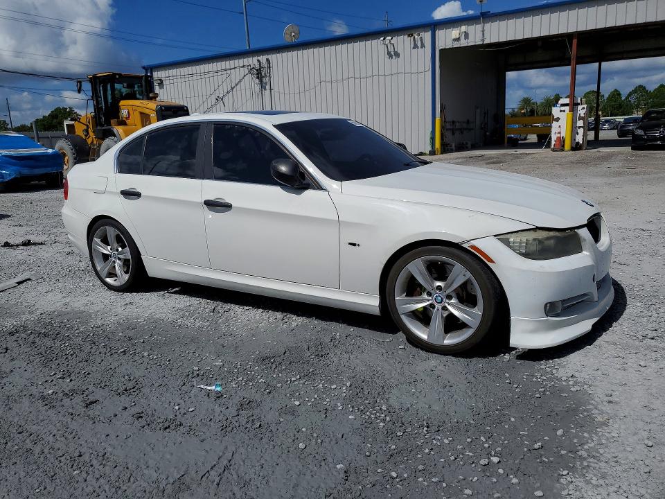 Photo 4 from auction – 2011 BMW 335 with VIN WBAPM5C50BE577489