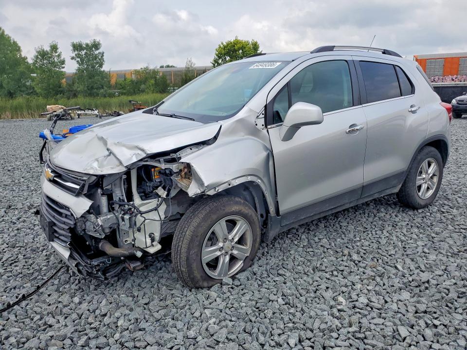 CHEVROLET TRAX 2018 with VIN KL7CJPSB0JB658079 - Photo from auction