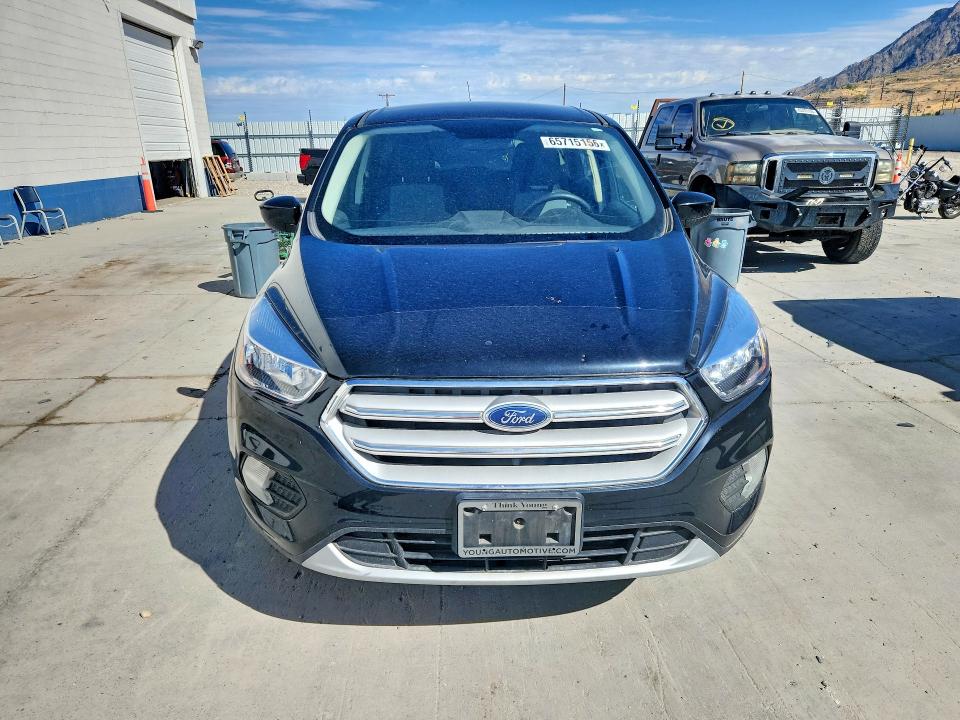 Photo 5 from auction – 2019 FORD ESCAPE with VIN 1FMCU9GD9KUB03777