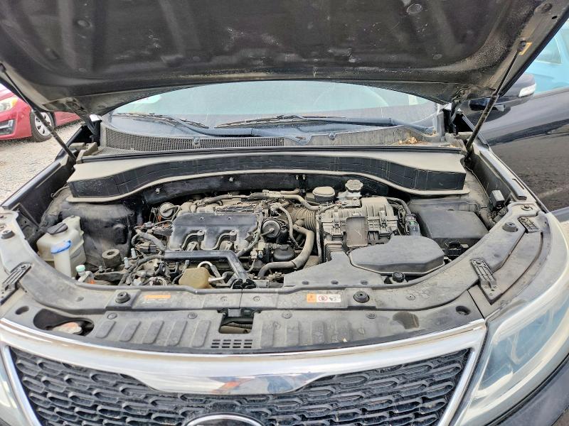 Photo 11 from auction – 2015 KIA SORENTO with VIN 5XYKTDA73FG598476