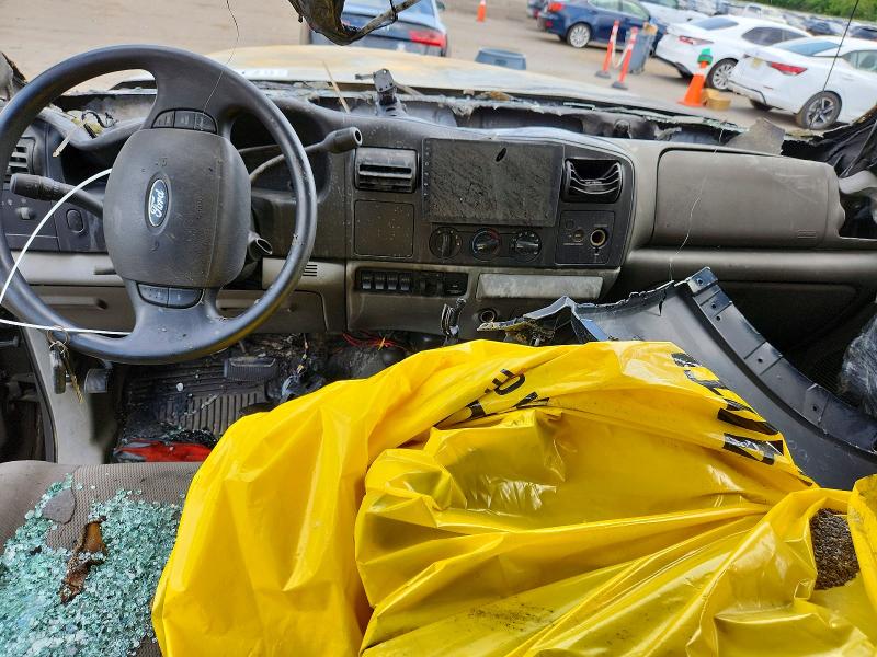 Photo 8 from auction – 2006 FORD F350 with VIN 1FTWX31596EB15967