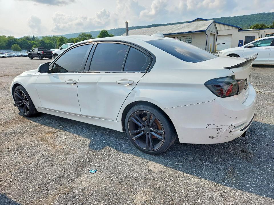 Photo 2 from auction – 2018 BMW 330 with VIN WBA8D9C58JA607906