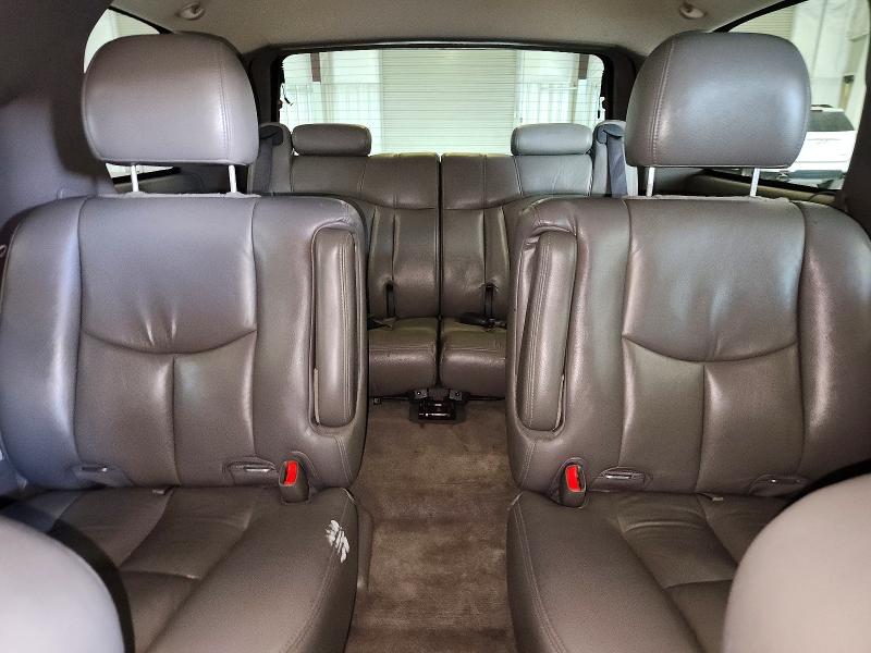 Photo 10 from auction – 2005 CHEVROLET TAHOE with VIN 1GNEK13TX5J264993