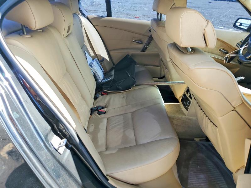 صورة رقم 10 من المزاد - 2007 BMW 530 مع VIN WBANF73587CU21863