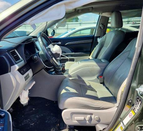 Photo 7 from auction – 2017 TOYOTA HIGHLANDER HYBRID with VIN 5TDDGRFH2HS024601