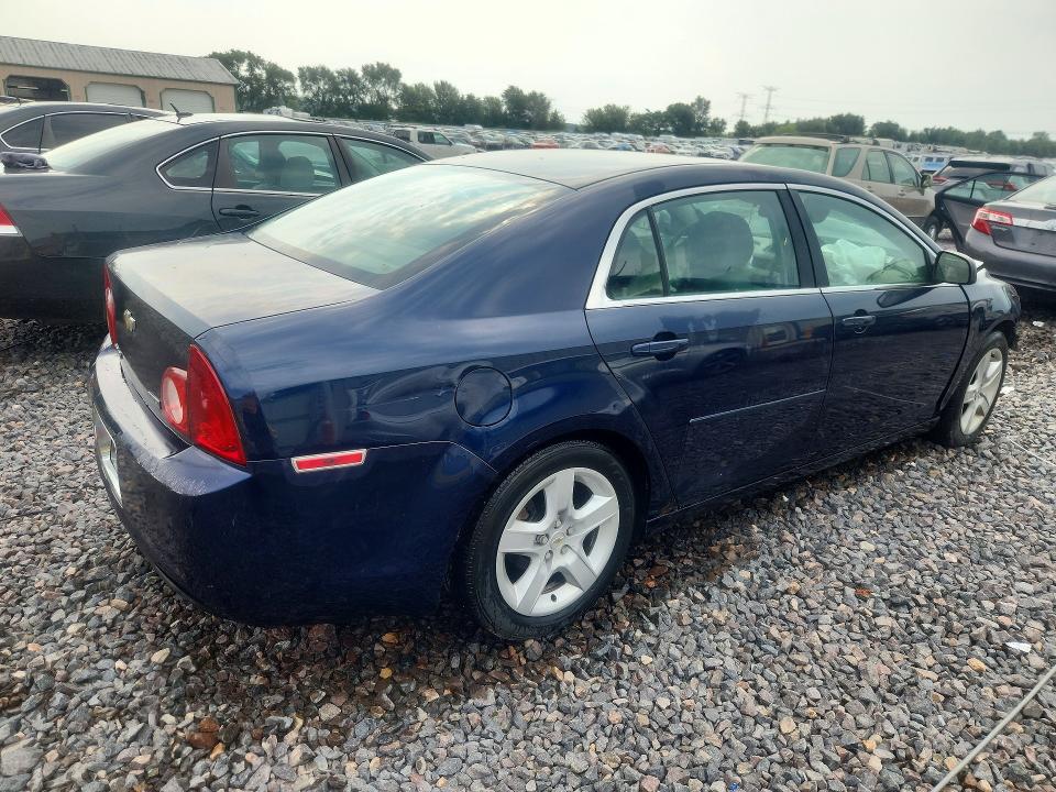 Photo 3 from auction – 2010 CHEVROLET MALIBU with VIN 1G1ZA5E03AF284337