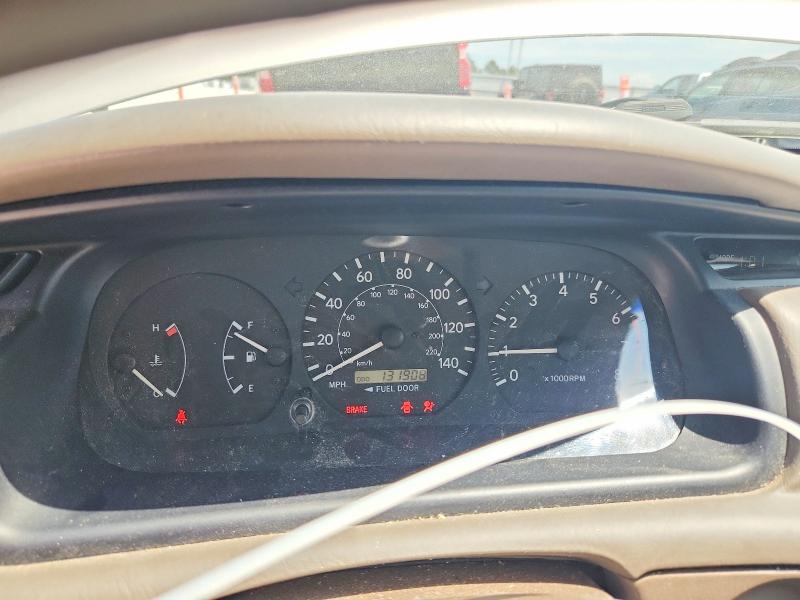 Photo 9 from auction – 2001 TOYOTA CAMRY with VIN 4T1BG22K11U117638
