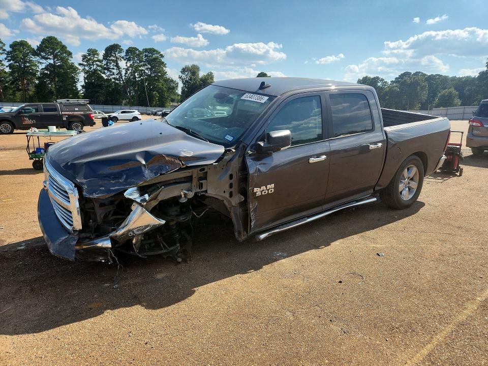 RAM 1500 2018 with VIN 3C6RR7LT4JG227837 - Photo from auction