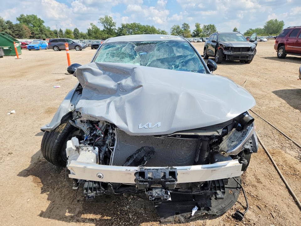 Photo 5 from auction – 2025 KIA K5 with VIN KNAG64J71S5283267