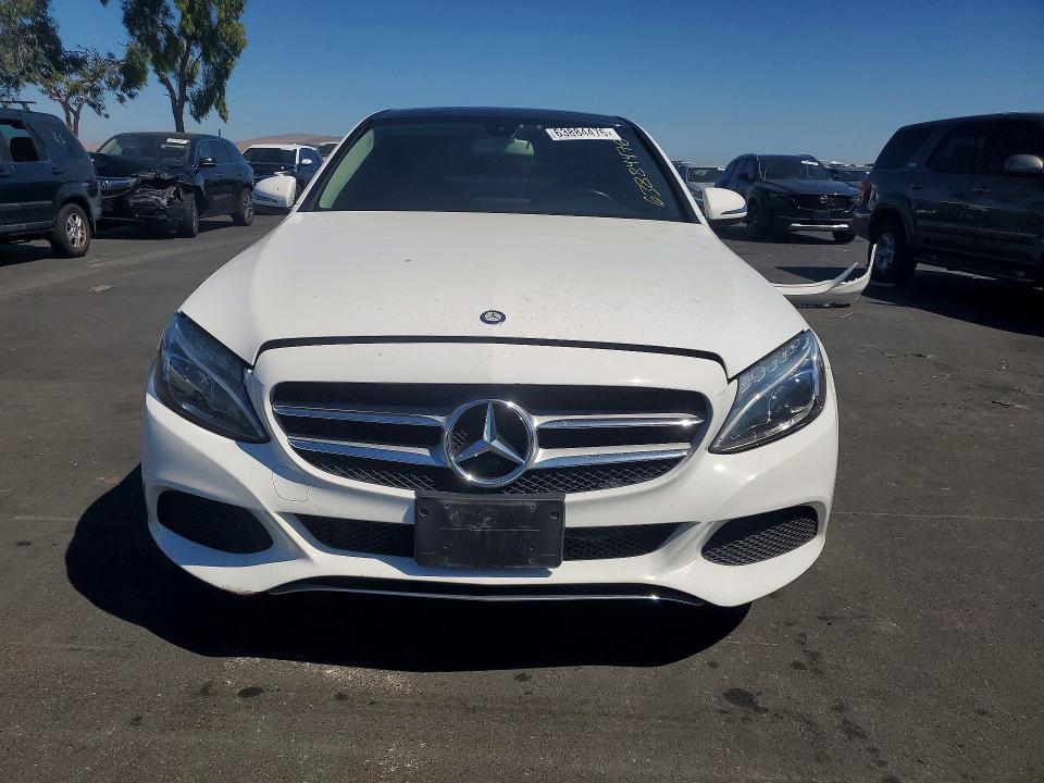 Photo 5 from auction – 2016 MERCEDES-BENZ C with VIN 55SWF4JB7GU162735