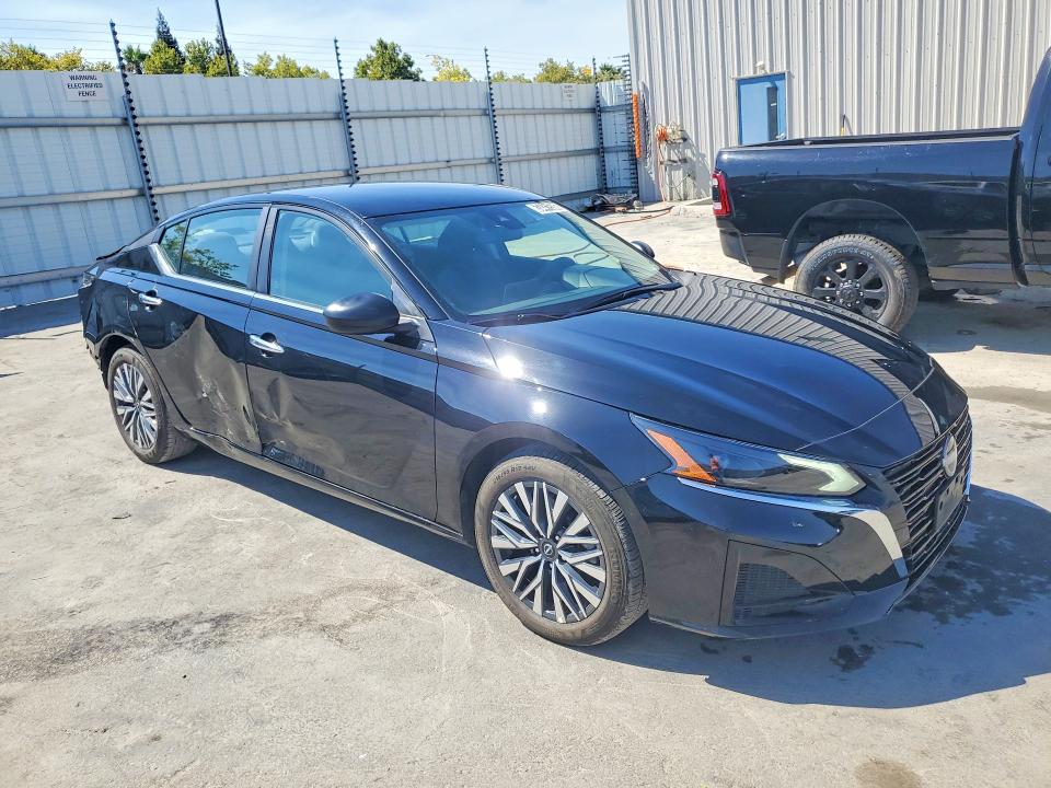 Photo 4 from auction – 2025 NISSAN ALTIMA with VIN 1N4BL4DV0SN414016