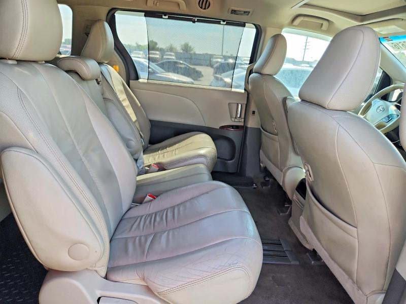 Photo 11 from auction – 2012 TOYOTA SIENNA with VIN 5TDYK3DC7CS197270