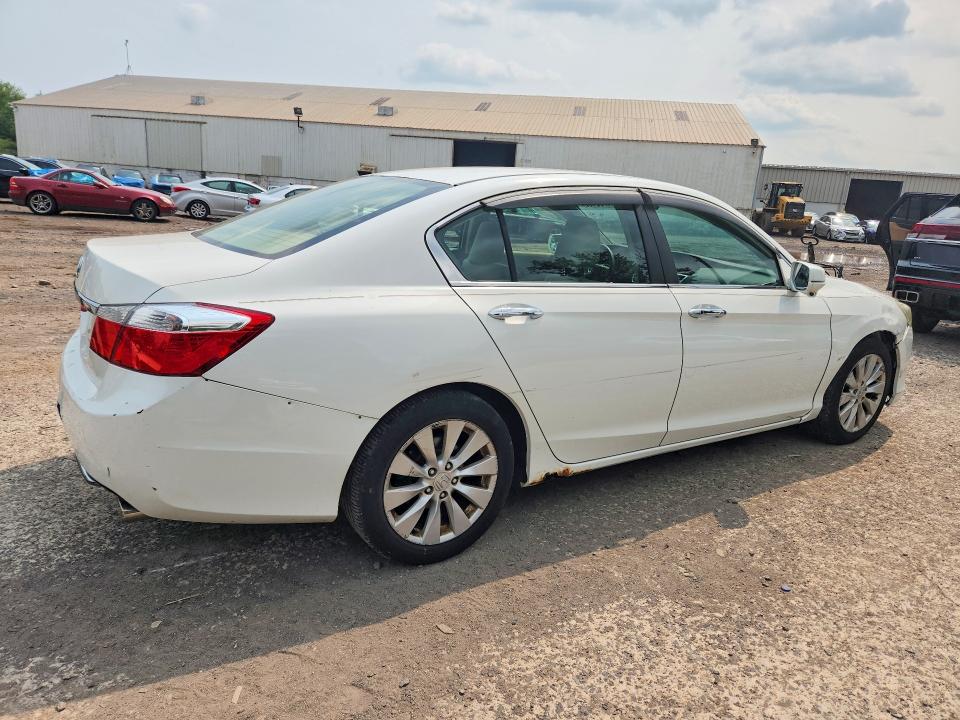 Photo 3 from auction – 2013 HONDA ACCORD with VIN 1HGCR2F72DA187343